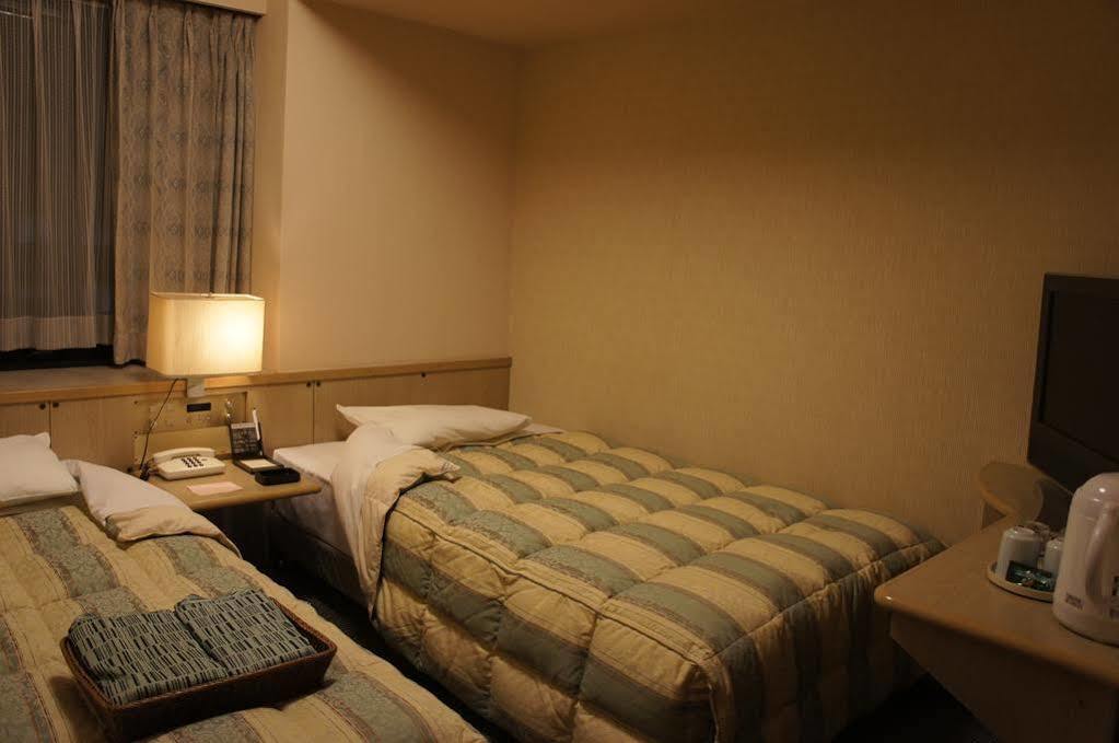 Hotel Route-Inn Grand Tokyo Toyocho מראה חיצוני תמונה